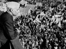 nehru addressing kumbh mela crowd